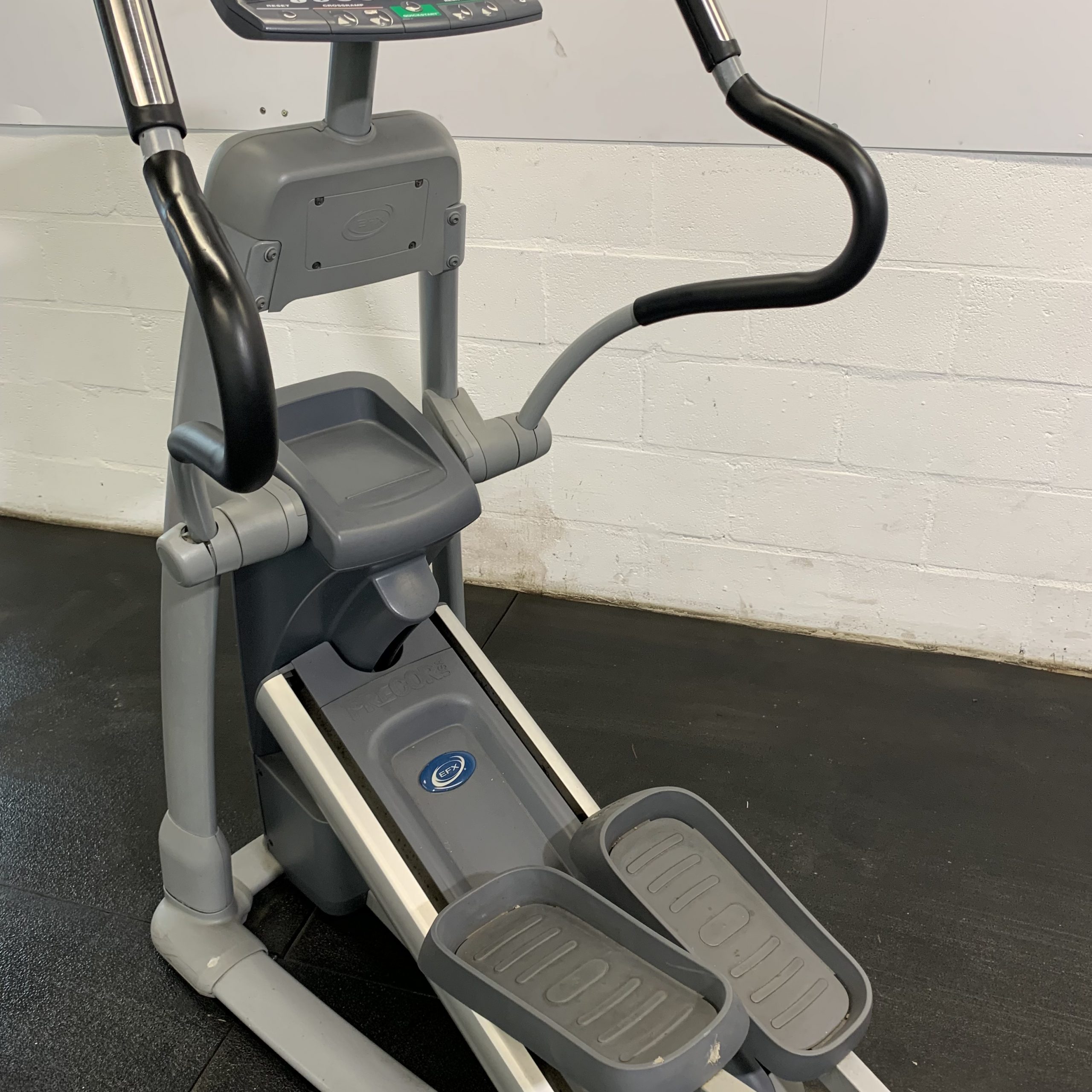 Precor EFX 546I Cross Trainer - Image 3