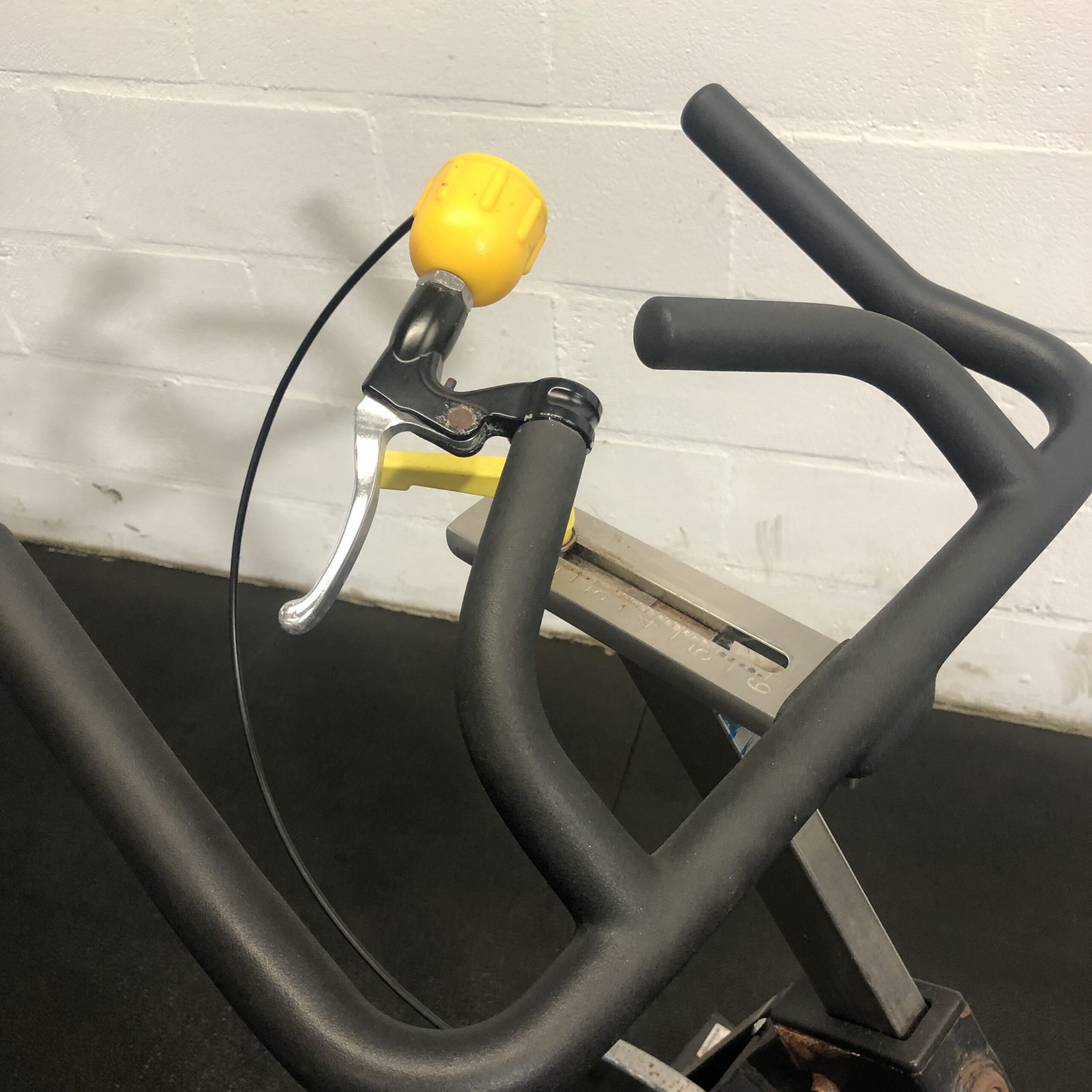 Pulse Group Cycle Spin Bike - Image 5