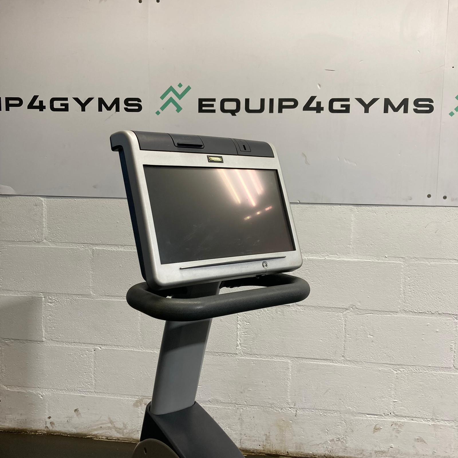 Technogym Excite 700 Recumbent Bike - Image 4