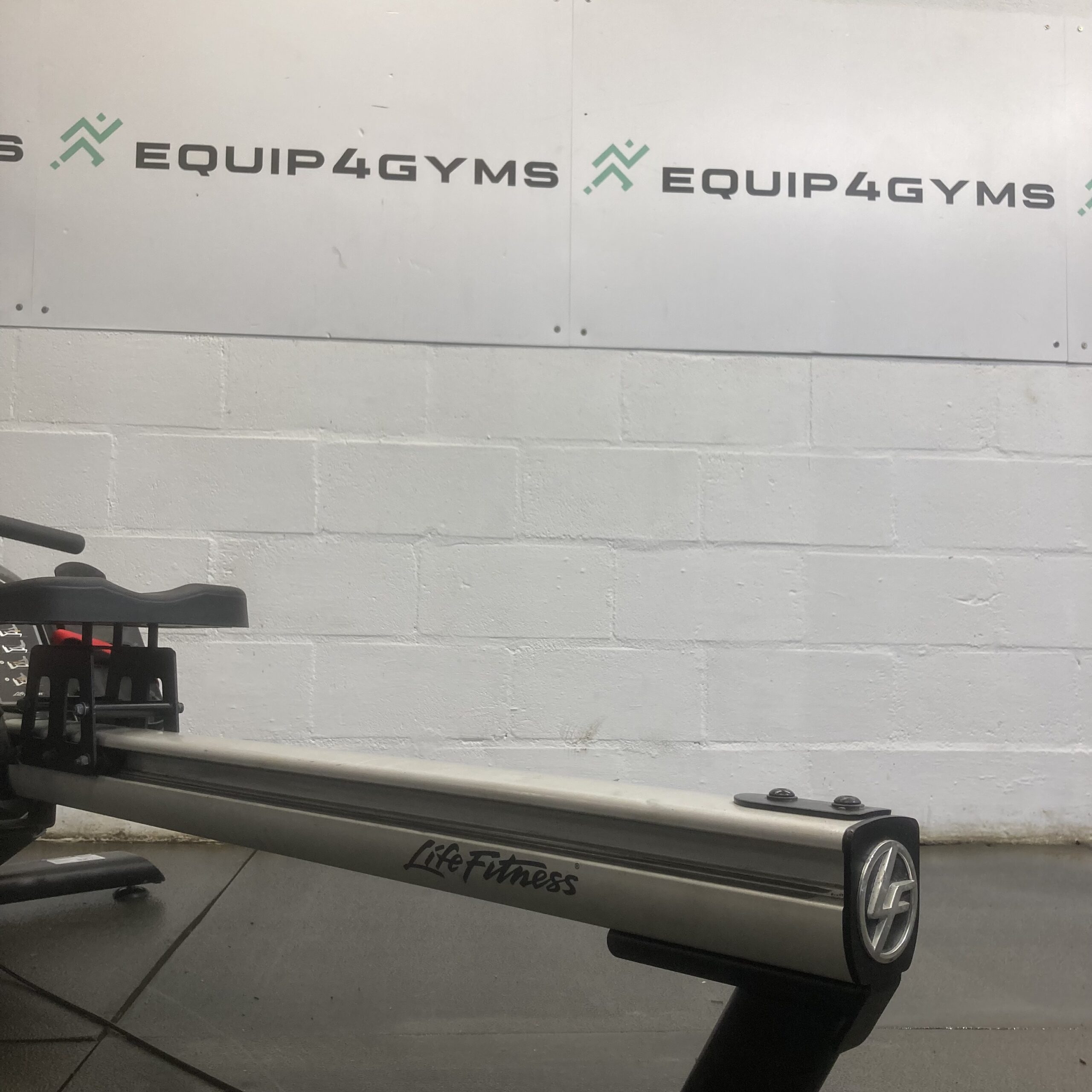 Life Fitness GX Rower - Image 2