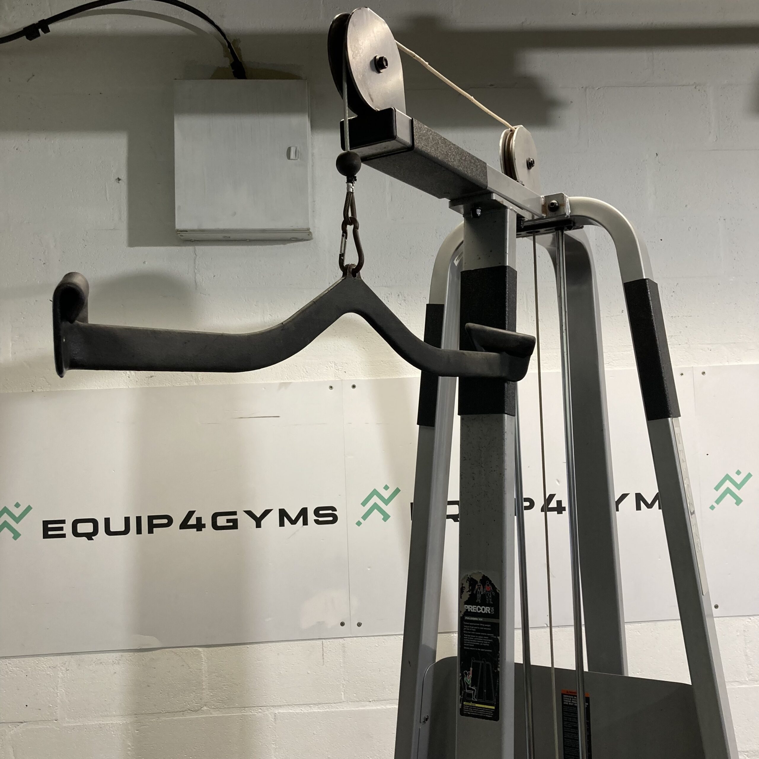 Precor Icarian Lat Pulldown - Image 5