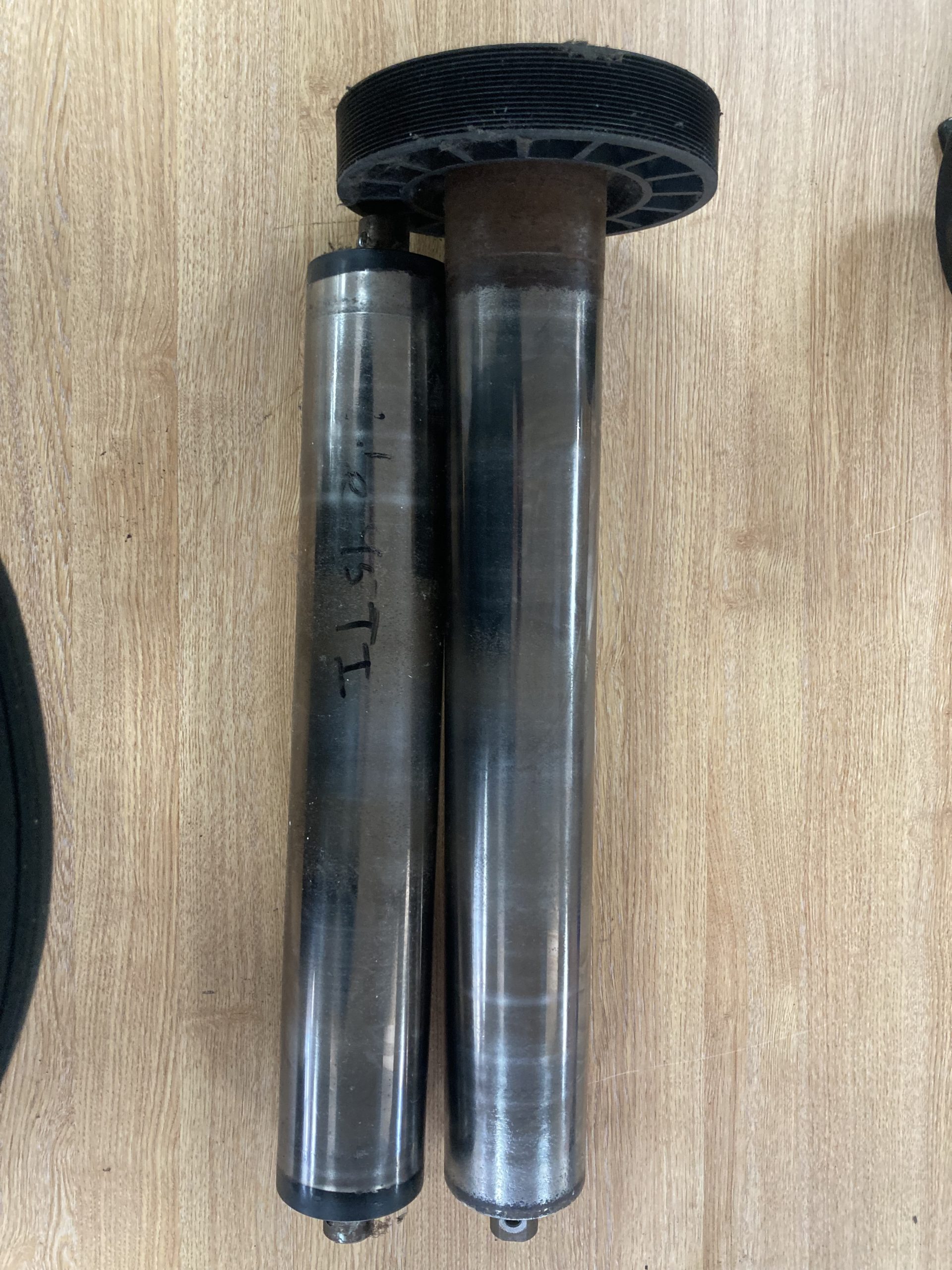 Life Fitness 95ti Front & back Rollers - Image 3