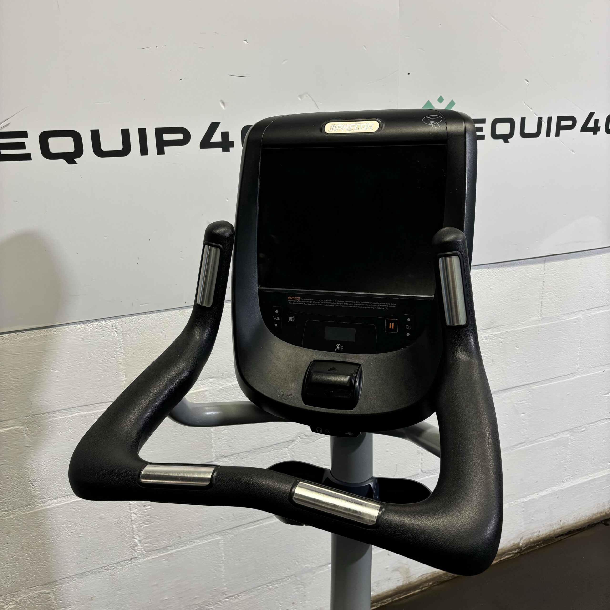 Precor UBK 885 Upright Bike with P82 Console - Image 4