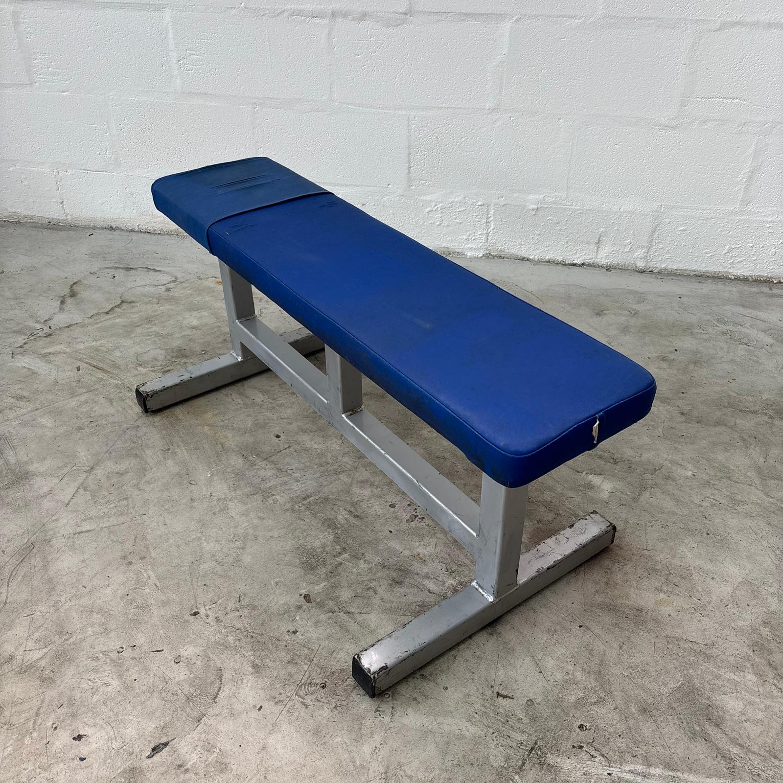 Commercial Flat Bench - Image 2