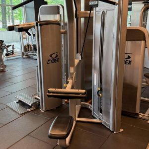 Cybex VR3 Lat Pulldown