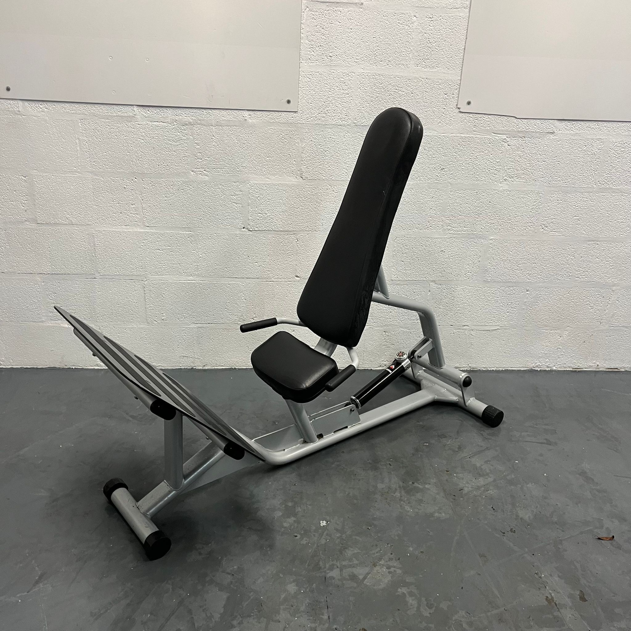 Pulse Circuit Hydraulic Leg Press - Image 2