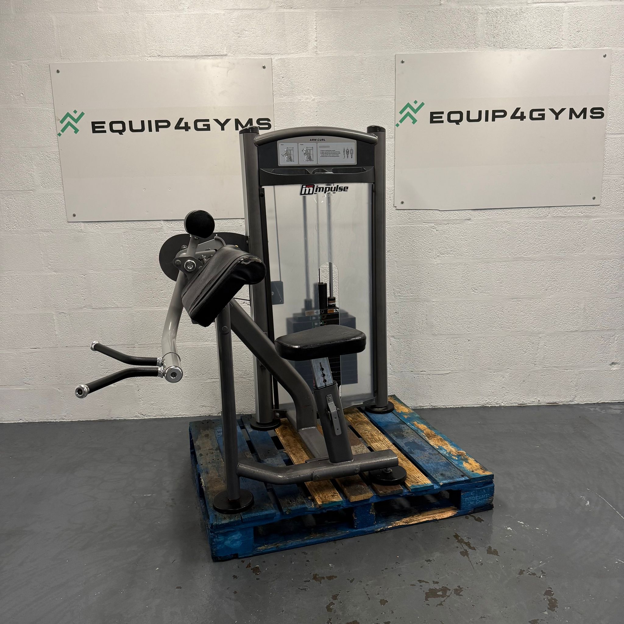 Impulse Fitness Bicep Curl