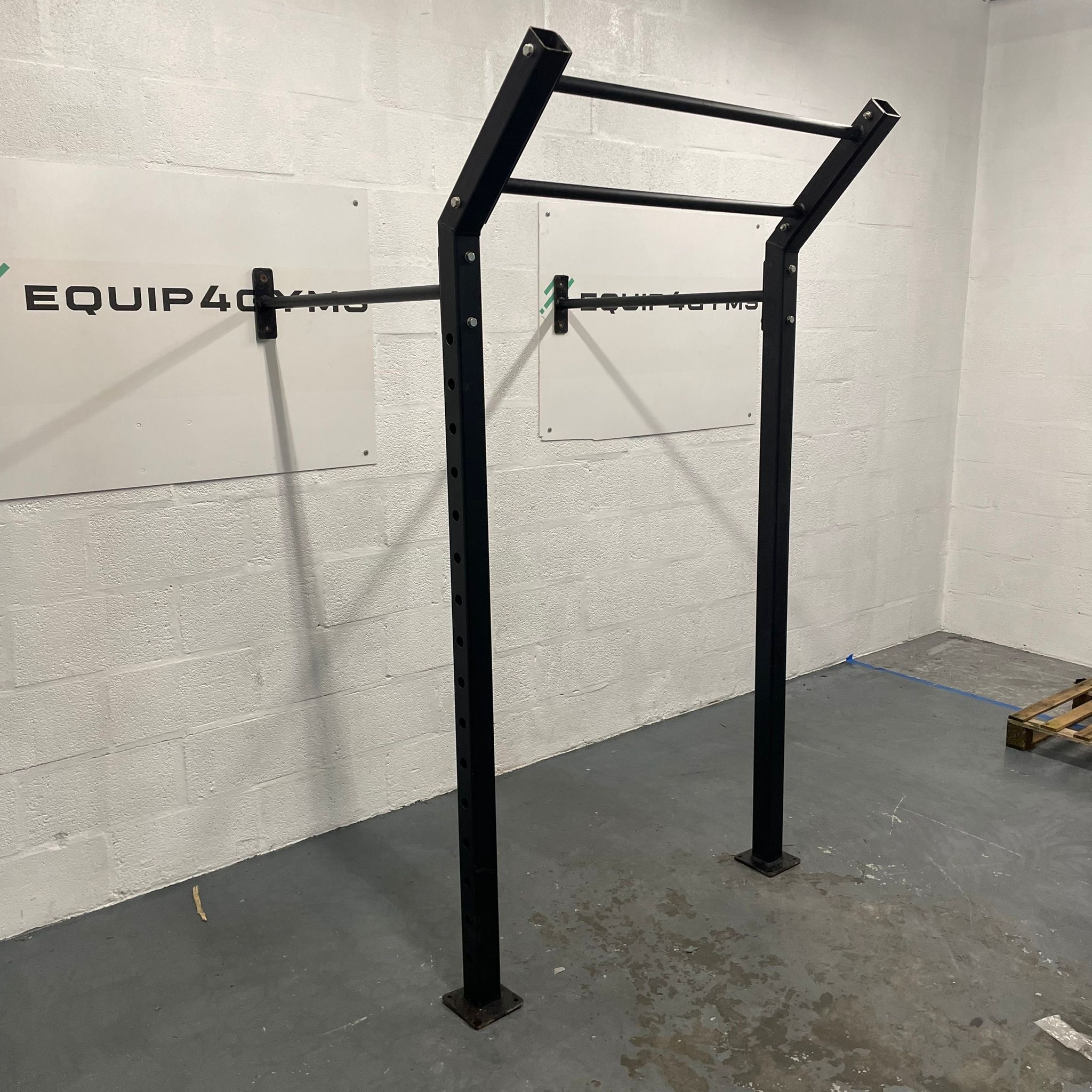 Celtic Strength Wall Mounted Squat Rack - Image 3