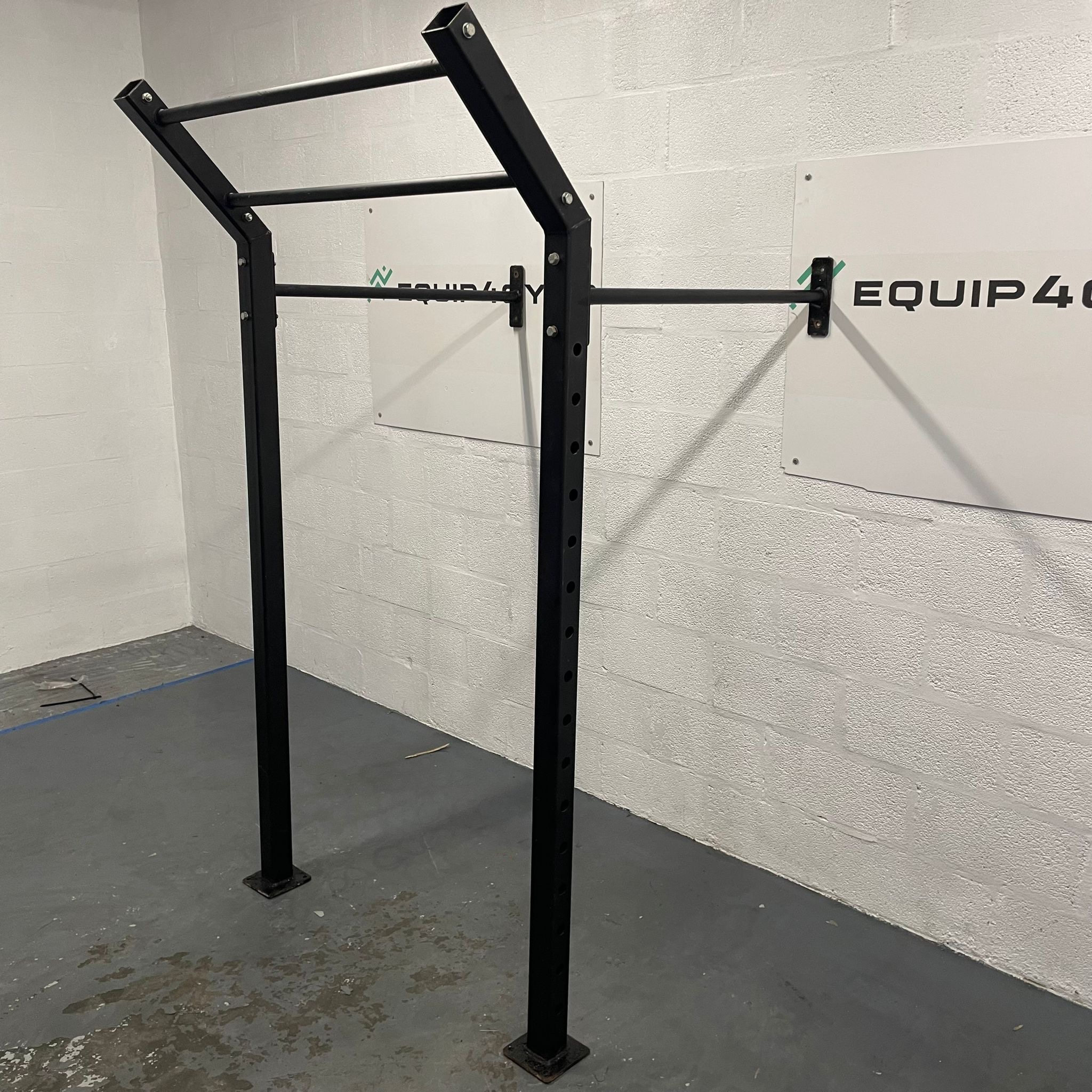 Celtic Strength Wall Mounted Squat Rack - Image 2