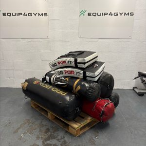 Boxing Bundle (5 bags, 2 pads)