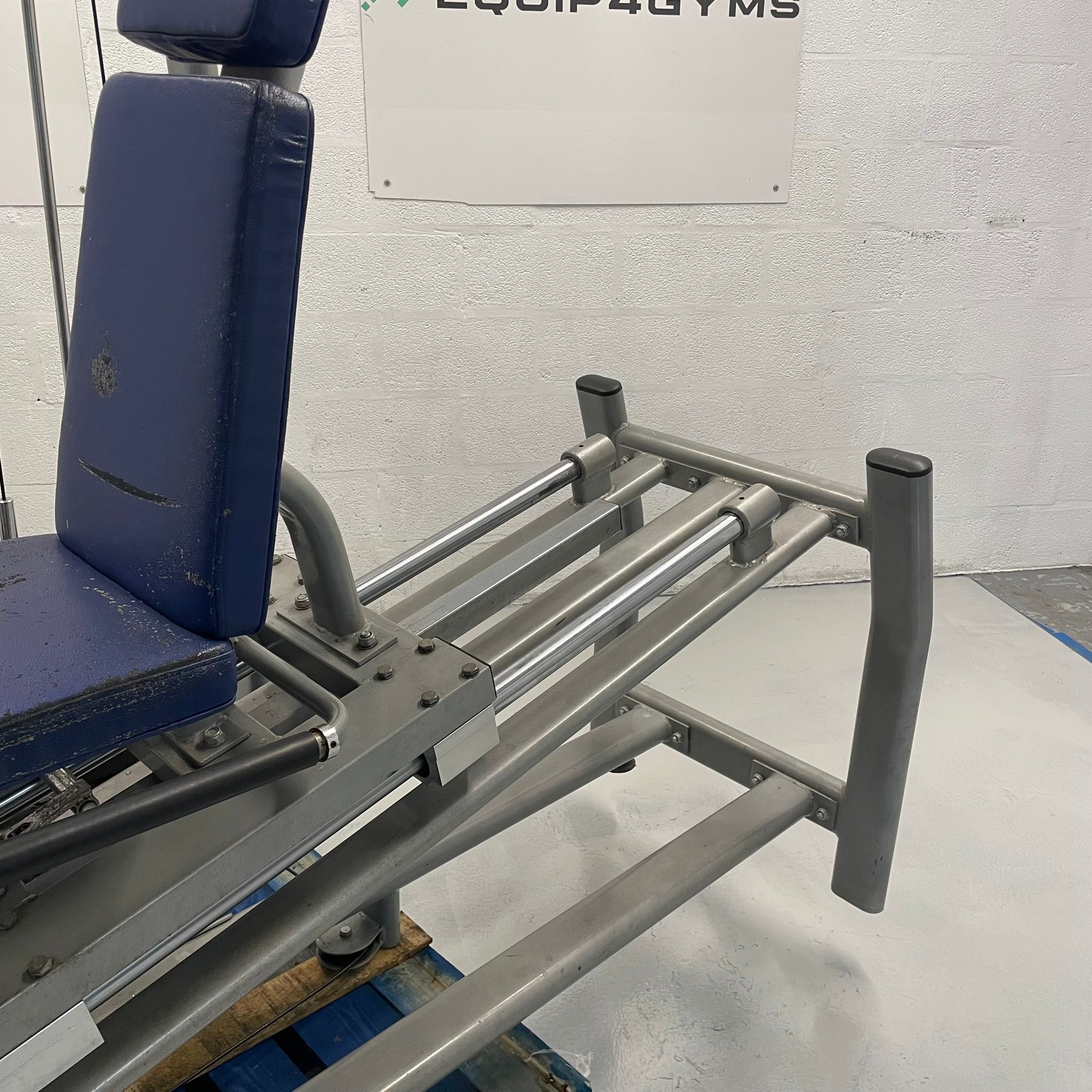 Commercial Leg Press - Image 2